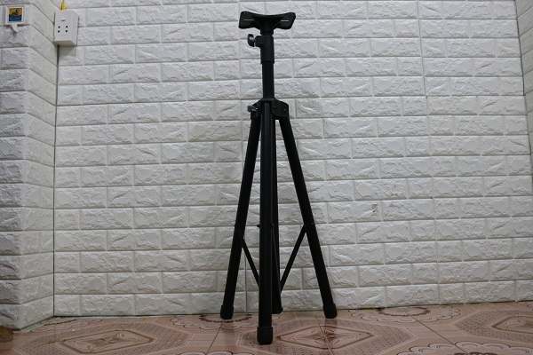 chân đỡ loa di động